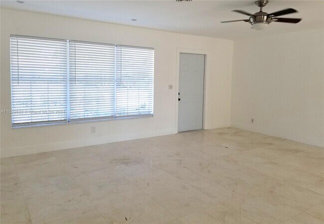 Foto del edificio - 2210 N 46th Ave