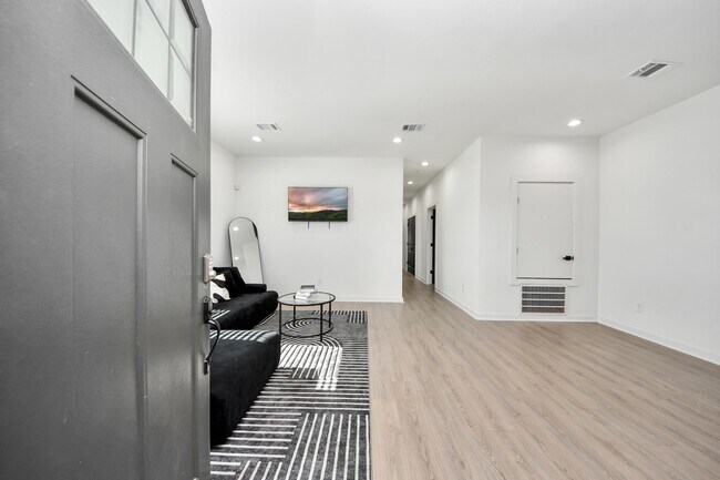 Foto del edificio - 9732 Tuffly St