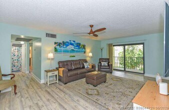 Building Photo - 150 Pineview Rd