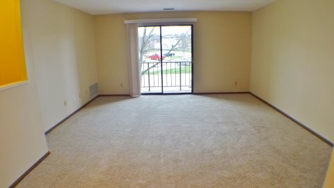 Building Photo - 7235 Creekview Dr