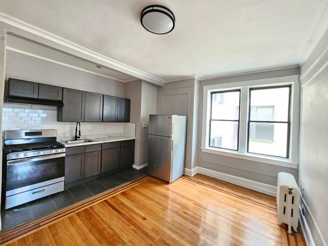 Foto del edificio - 350 Elmora Ave