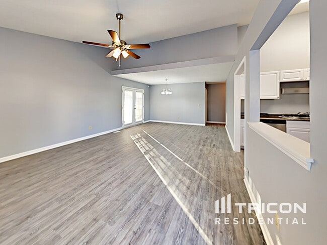 Foto del edificio - 305 Trowbridge Rd