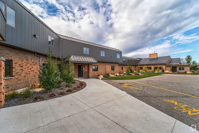 Sunset Place Apts - Front of complex - Sunset Place Apartments - Neillsville, WI