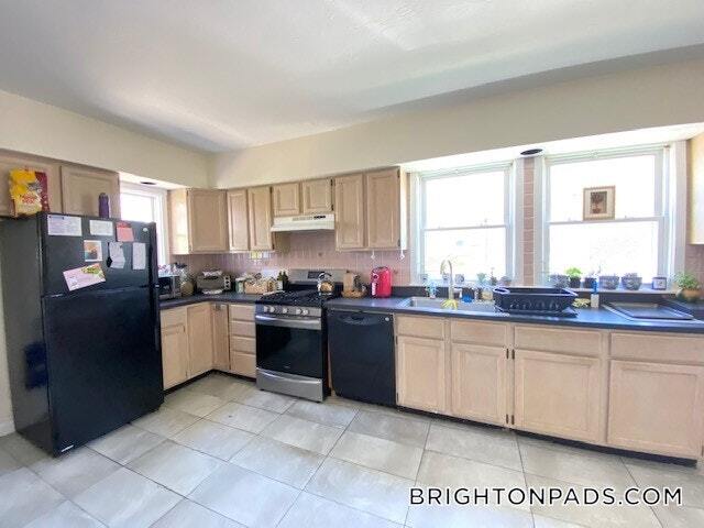 Foto del edificio - 75 Claymoss Rd