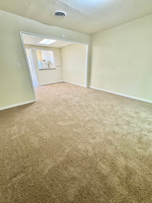 Foto del edificio - 3925 Keswick Ct