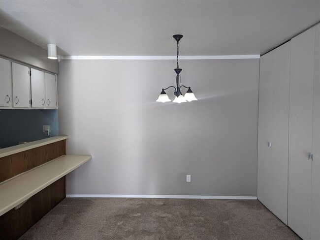 Building Photo - 841 N Gammon Rd