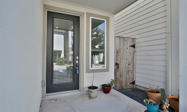 Foto del edificio - 126 Knightsbridge Park Ln