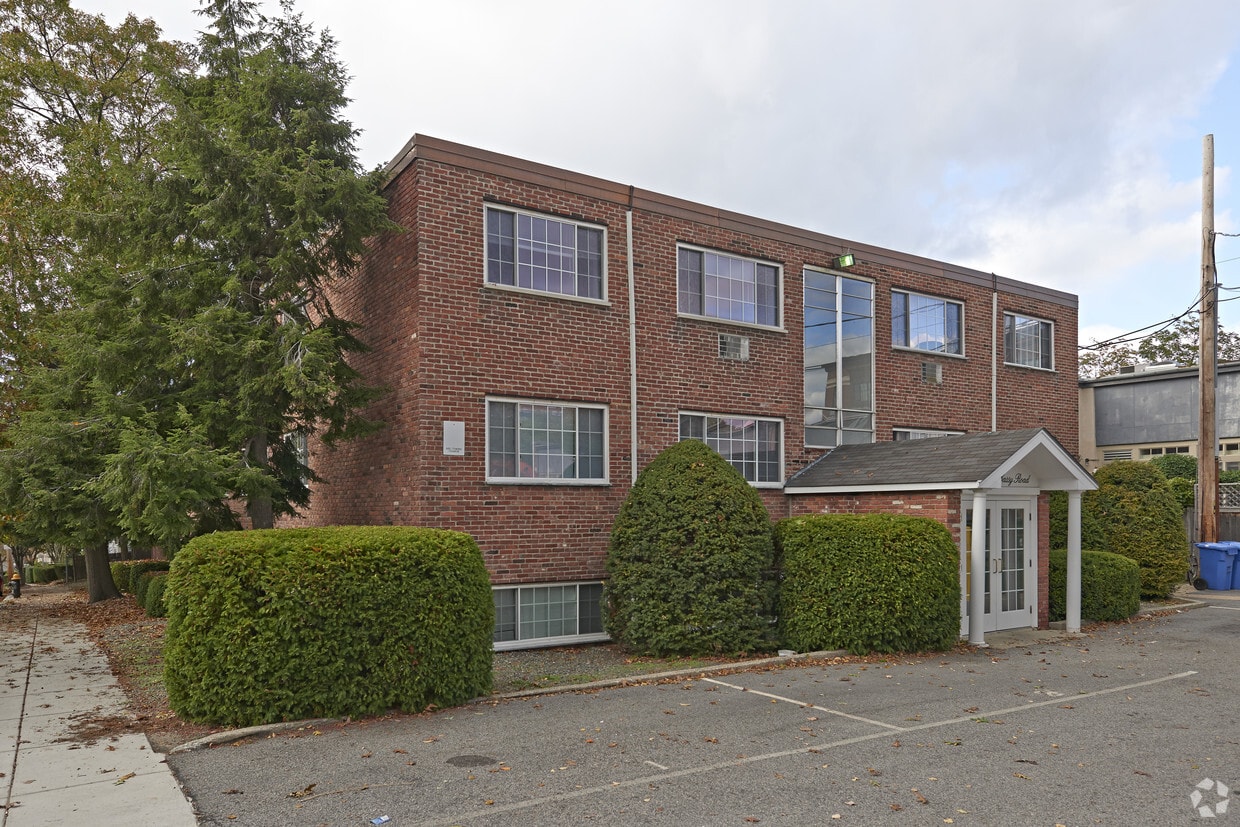 Once Embassy Road - 11 Embassy Rd