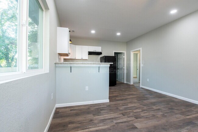 Foto del edificio - 1601 S Pattie St