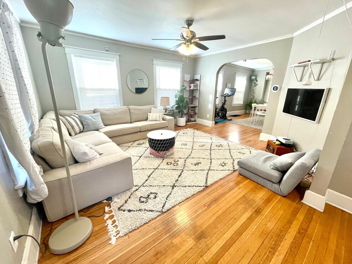 3924 Tracy Ave, Kansas City, MO 64110 House Rental in Kansas City, MO