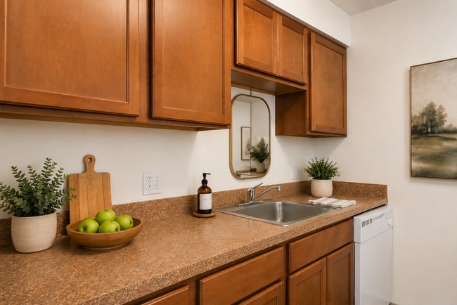 Building Photo - Walnut Hill