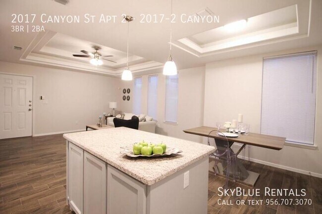 Foto del edificio - 2017 Canyon St