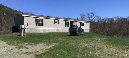 Building Photo - 220 Moses Ln