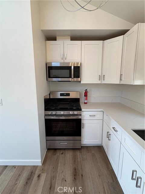 Foto del edificio - 549 Derby Ln