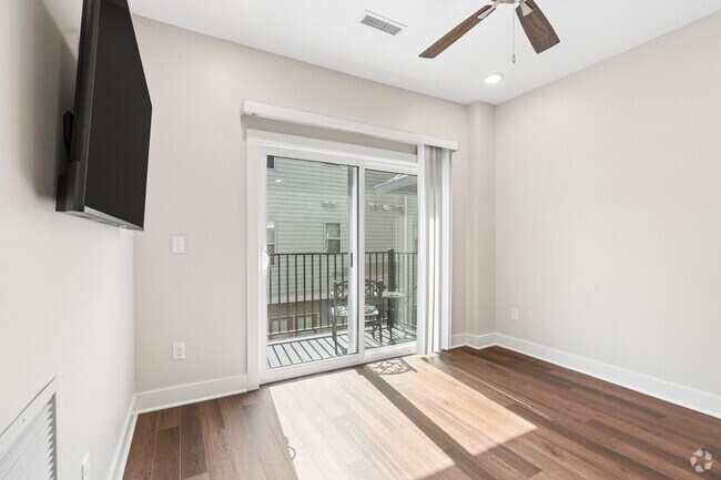2 habitaciones, 1 baño - 745 pies cuadrados - Sala de estar - Lofts at Cherry Hill - East Village