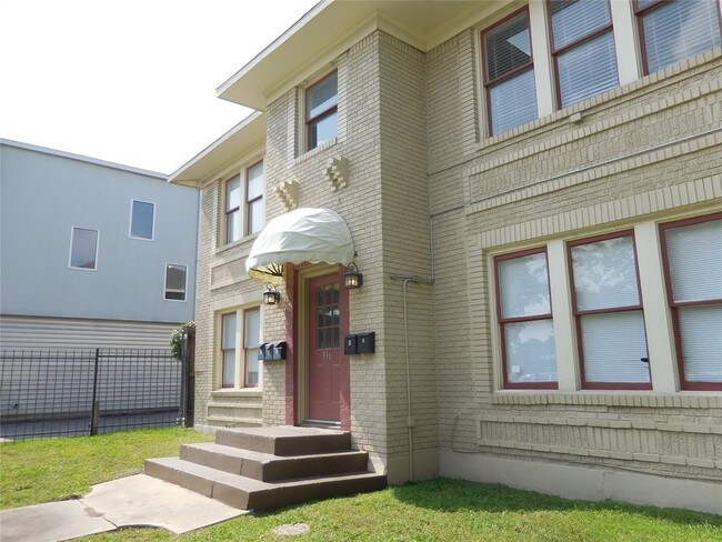 Foto del edificio - 316 W Gray St