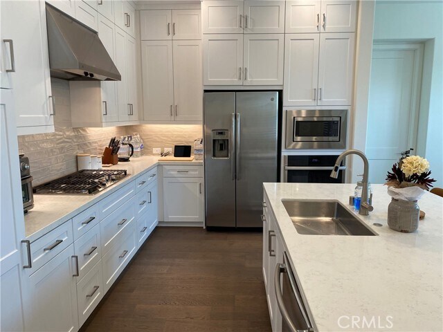 Building Photo - 165 Carlow