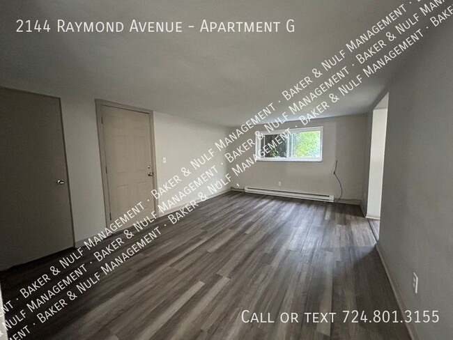 Building Photo - 2 Bedroom in Latrobe - Walking Distance to...