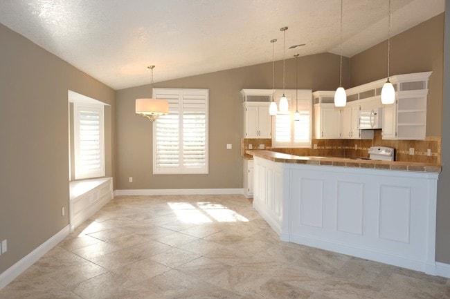 Building Photo - 2148 Whitfield Dr