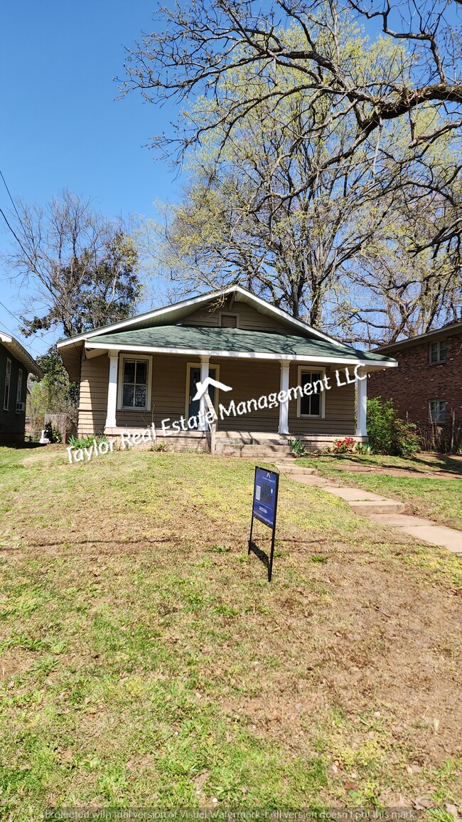 Building Photo - 728 Kendrick St