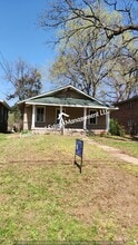 Building Photo - 728 Kendrick St