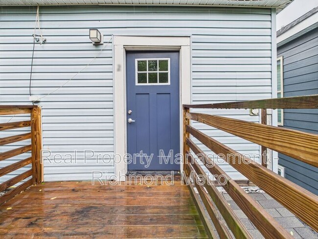 Building Photo - 3314 3rd Ave