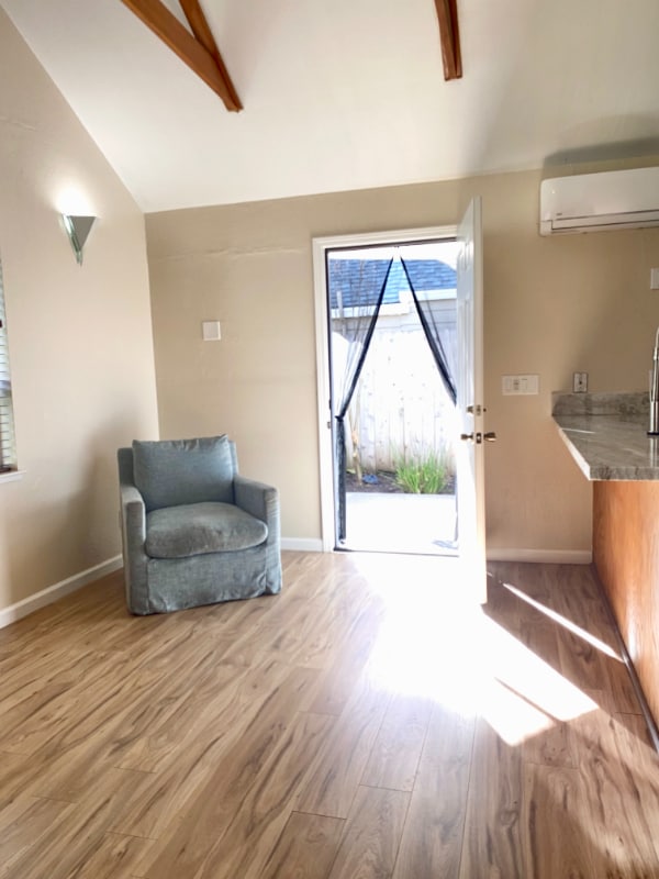 Building Photo - 477 E Sacramento Ave