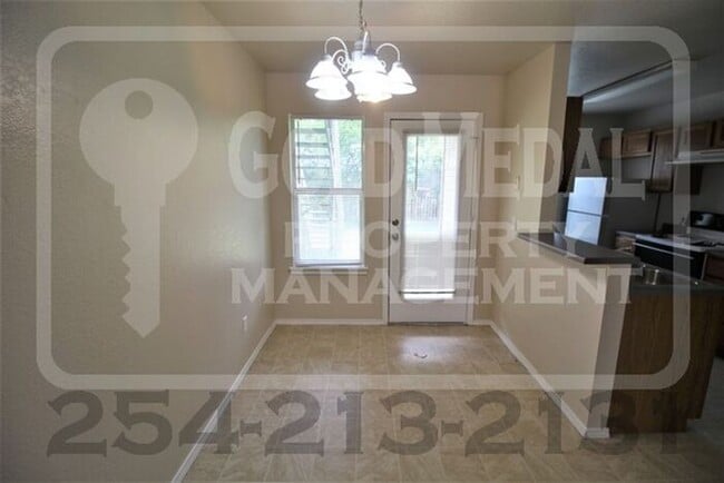 Building Photo - 1619 Inca Dr