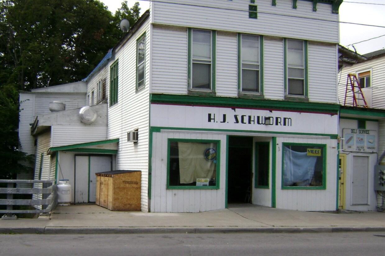 Primary Photo - East St. Apartments