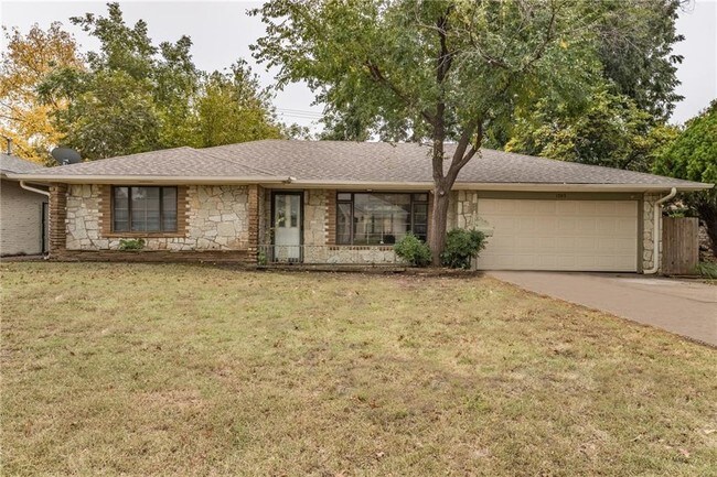 Building Photo - 1702 Westminster Pl