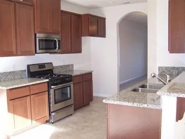 Foto del edificio - 2092 Moss Glen Loop