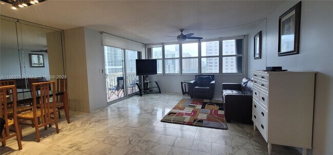 Building Photo - 1825 S Ocean Dr