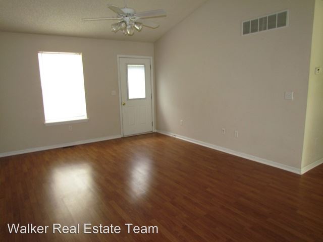 Building Photo - 20350 Harris Ln