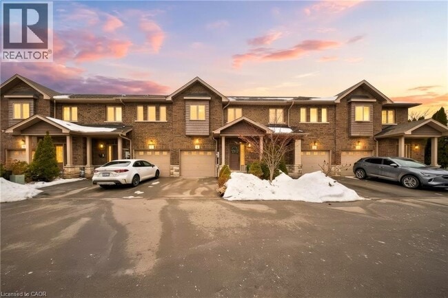 Building Photo - 43 Kerman Ave