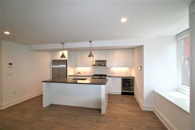 Building Photo - 84 Essex St