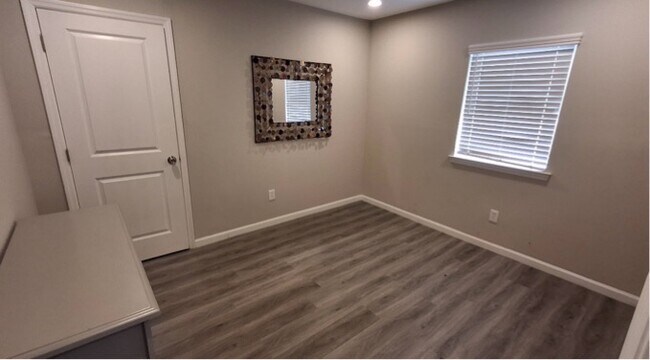 Foto del edificio - 205 Stone St NW