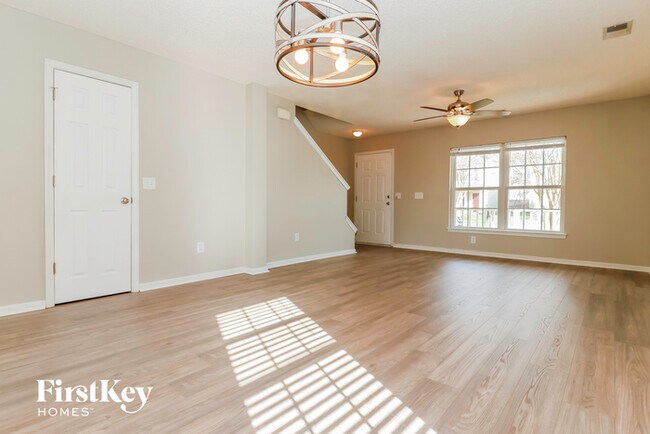 Foto del edificio - 311 Bradley Bend Dr