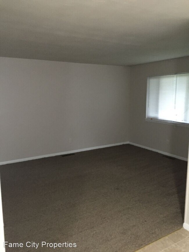 Building Photo - 3 br, 1 bath House - 2731 Dorothy Ave NE