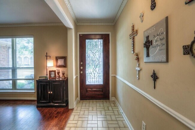 Foto del edificio - 12439 Piping Rock Dr