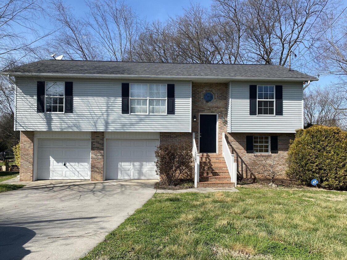 323 High Tower Rd, Maryville, TN 37804 House Rental in Maryville, TN