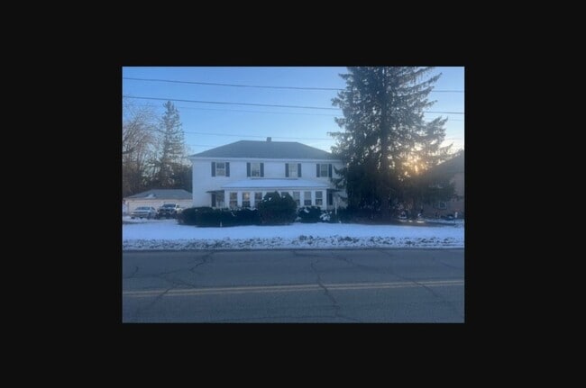 Foto del edificio - Charming 3BR Townhome in South Barre