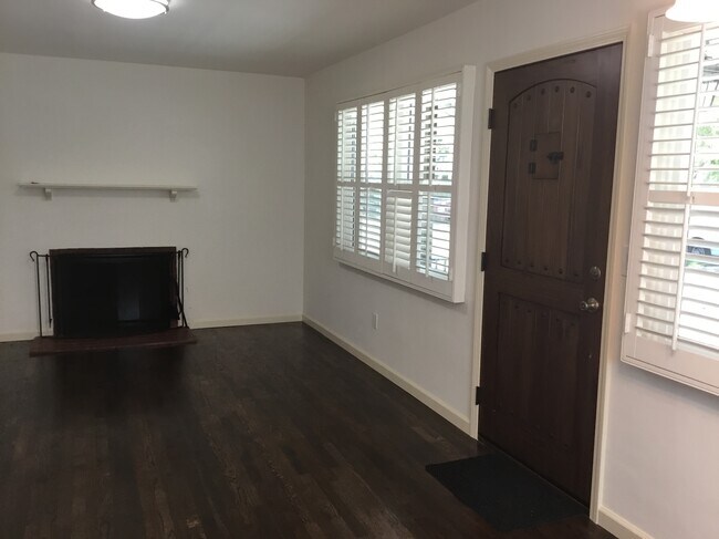 Foto del edificio - 2821 Glendon Ave