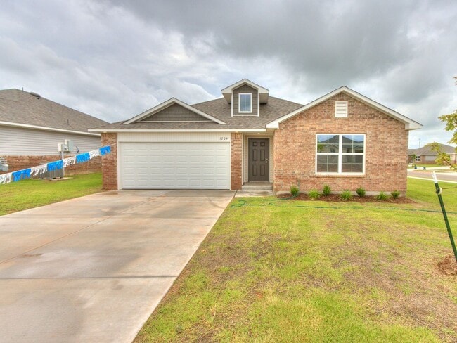 Building Photo - Beautiful New Home! Mustang Schools!