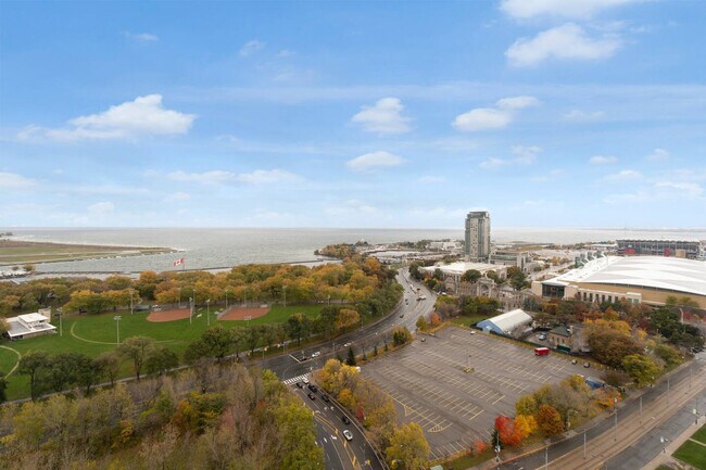 Photo du bâtiment - 231 Fort York Blvd