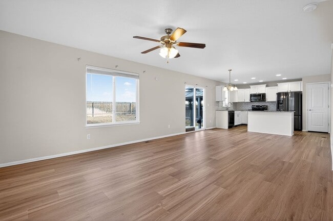 Foto del edificio - 10202 Silver Stirrup Dr