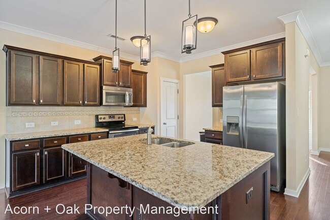 Building Photo - 3 br, 3.5 bath House - 427 Excalibur Drive