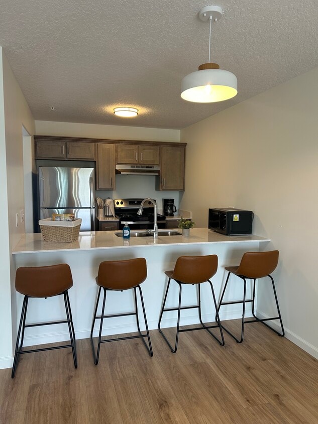 Primary Photo - Gateway Apartments