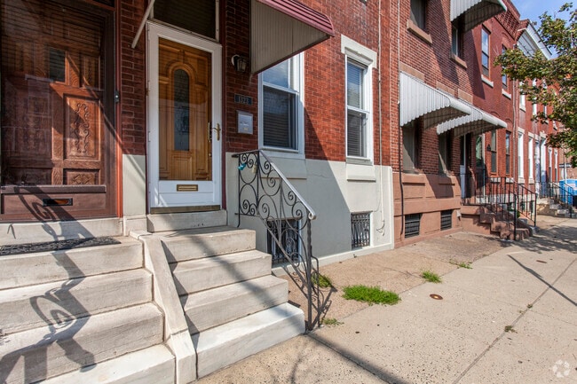 Full Townhouse for Rent - 1323 Reed St