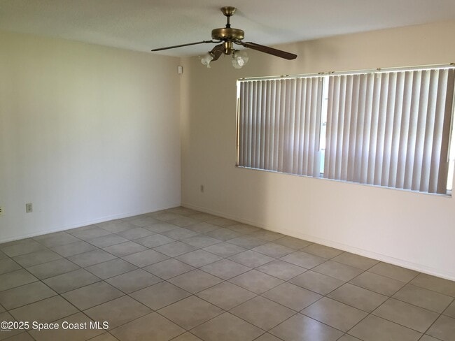 Foto del edificio - 1542 W Powder Horn Rd