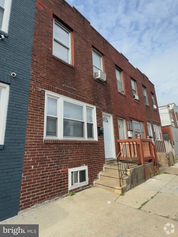 Building Photo - 442 W Wingohocking St
